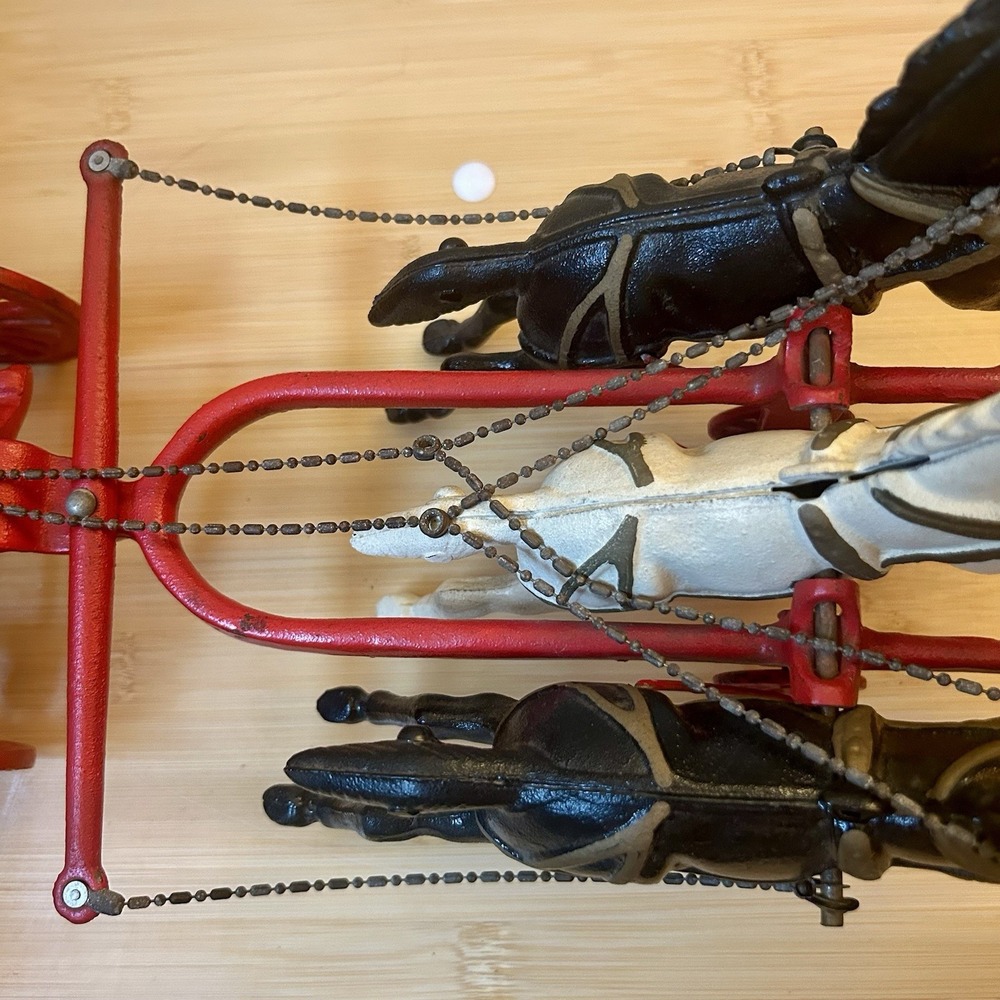 Vintage Cast Iron 3 Horse Fire Pumper Wagon Toy Three HORSES + HITCH ONLY - Picture 4 of 11